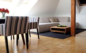 Vynimocny Apartman V Staromestskej Vile S Vyhladom Na Hrad